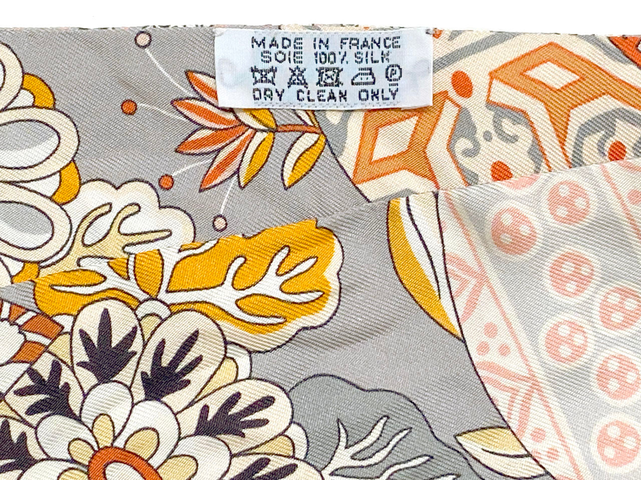 エルメス/ツイリー 【Fleurs et papillons Tissus(花咲く織物)】