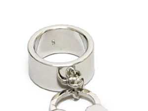 Christian Dior ディオール シルバー ハートロゴリング指輪