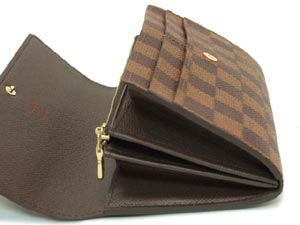 Louis Vuitton　ヴィトン　二つ折り　長財布　ダミエ素材種類ダミエ系