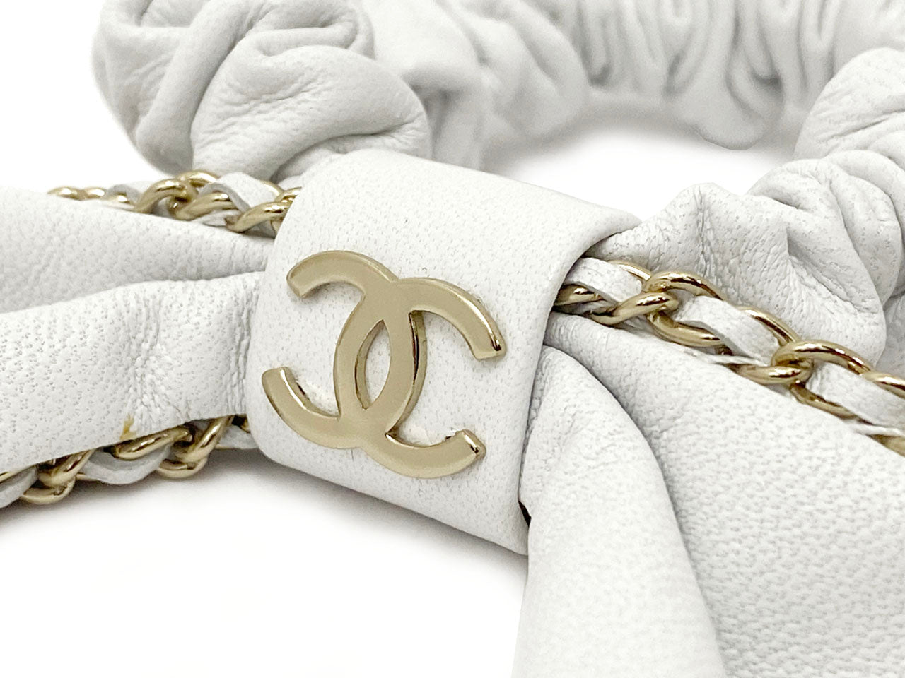 シャネル/レザー リボンシュシュ